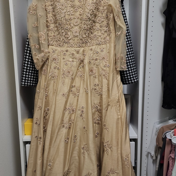 Indian gown size xl - Picture 3 of 4